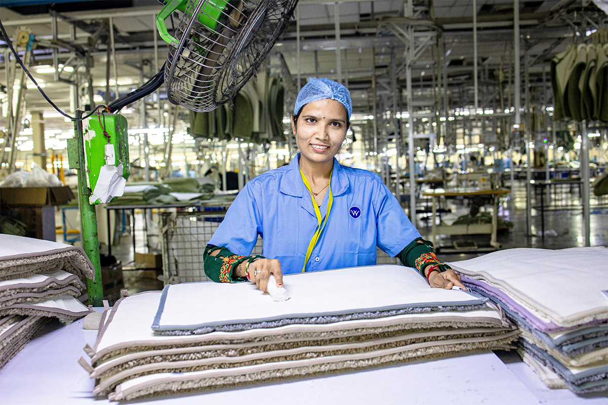 Why Garment Steam Press Is the Smart Way to Care for Your Clothes